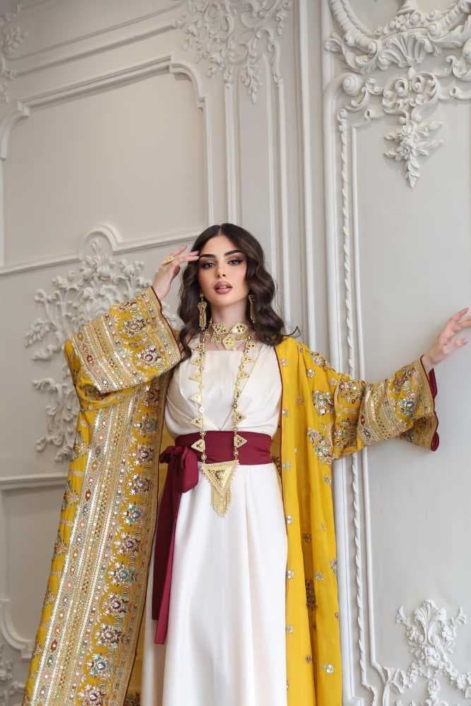 بشت
